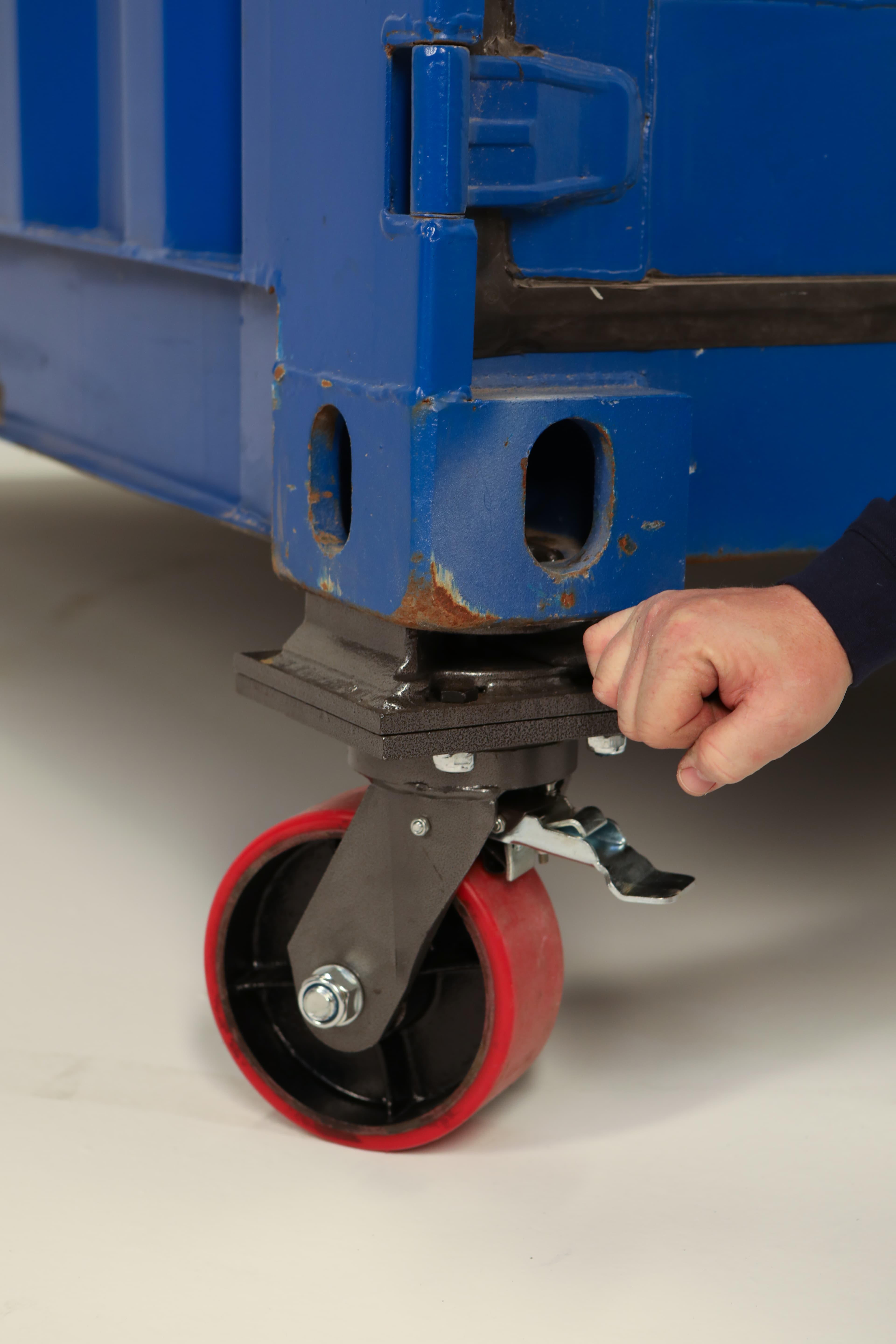 4187 3 Container Swivel Caster 2.jpg